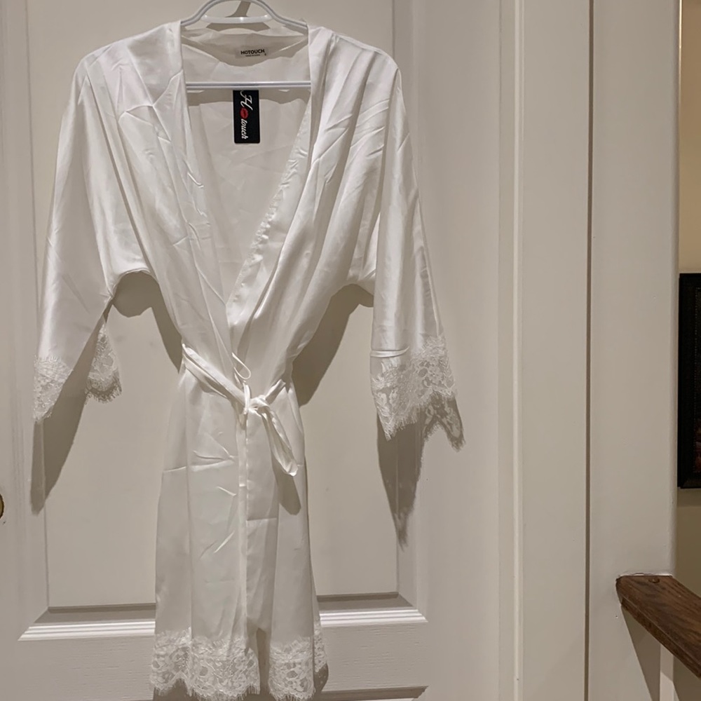 NWT. Hot touch robe